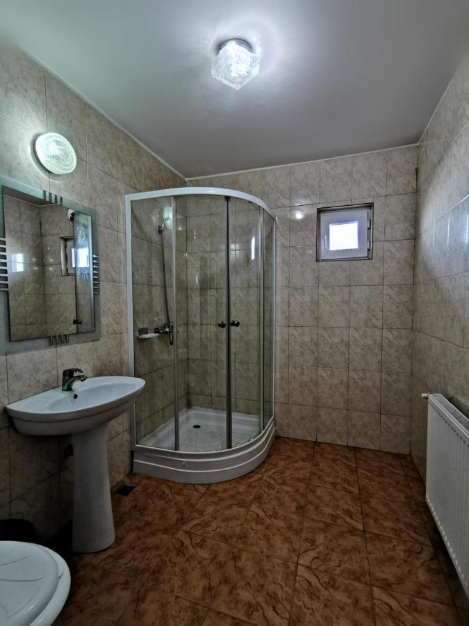 International Recola Motel Băneşti Esterno foto