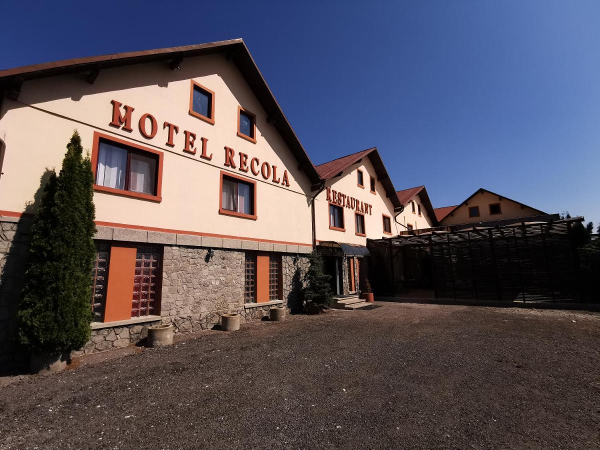 International Recola Motel Băneşti Esterno foto