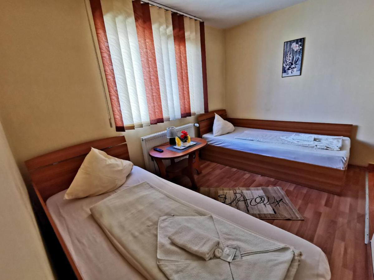International Recola Motel Băneşti Esterno foto