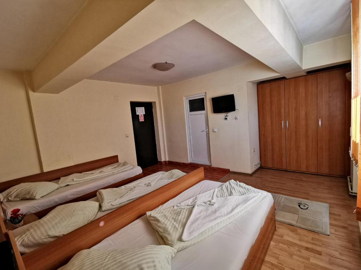 International Recola Motel Băneşti Esterno foto